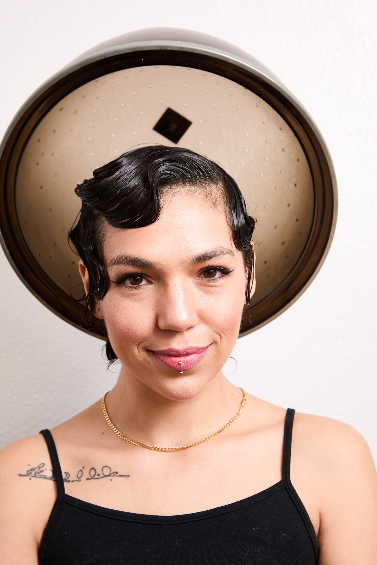 Intuitive Razor Cutting & Quick Styling · Amy Farid, 2024